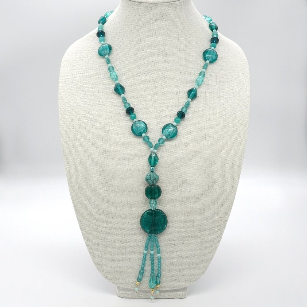 Necklace glass pendant and handblown beads by Lampworks.